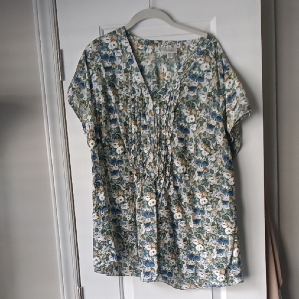 Dress Barn Green and Blue Ruched Blouse
